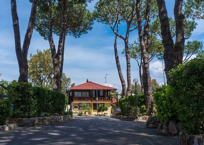 Holiday VillageAlbergo